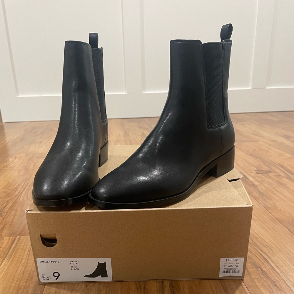 NWT - J Crew Chelsea Boots size 9